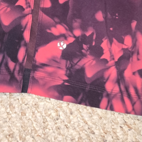 Red and Black Patterned Shorts - Picture 3 of 7